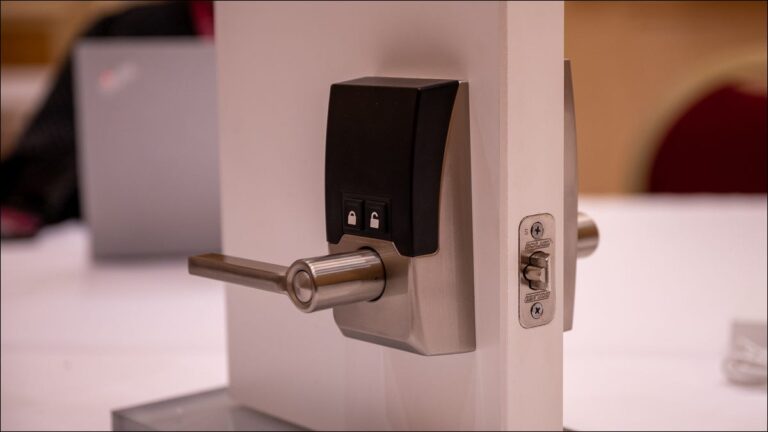 This Schlage smart lock works on doors without deadbolts