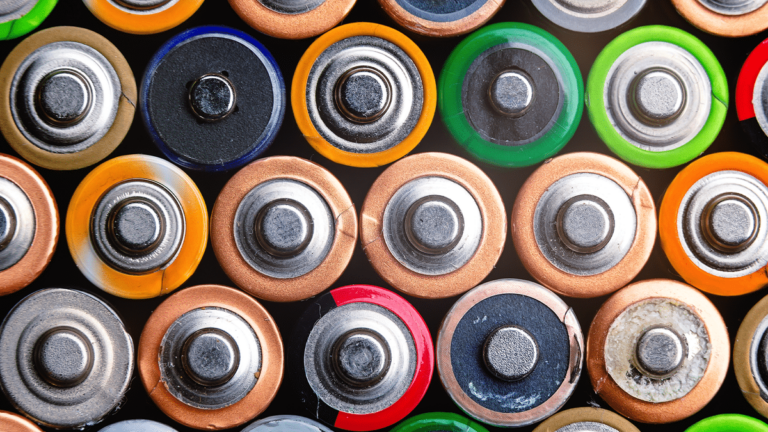 When You Shouldn’t Use Rechargeable AA Batteries – Review Geek